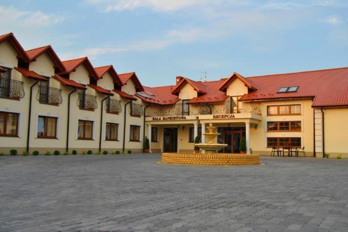 Villa Anna Tarnobrzeg Exterior photo